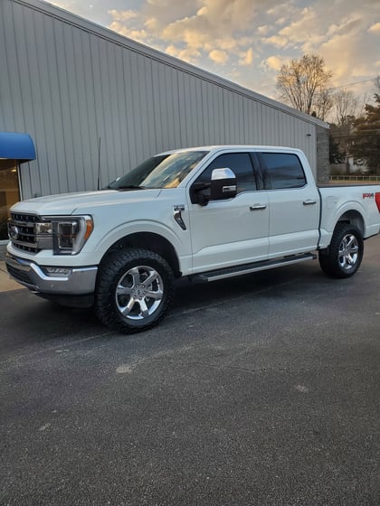 2 inch Lifted 2023 Ford F-150 2WD