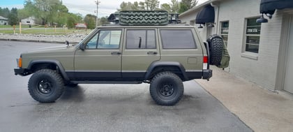 3 Inch Lifted 1996 Jeep Cherokee XJ 4WD