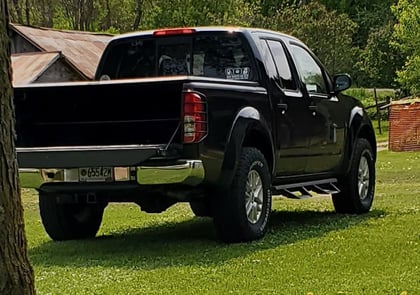 2.5 inch Lifted 2016 Nissan Frontier 4WD