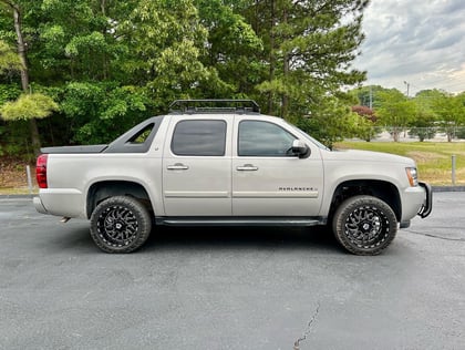 3.5 Inch Lifted 2008 Chevy Avalanche 1500 4WD