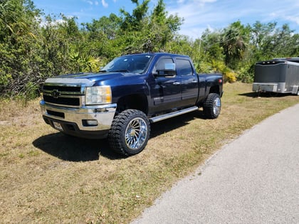 3.5 Inch Lifted 2011 Chevy Silverado 2500 HD 4WD