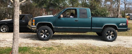 3 Inch Lifted 1995 Chevy C1500/K1500 Pickup 4WD