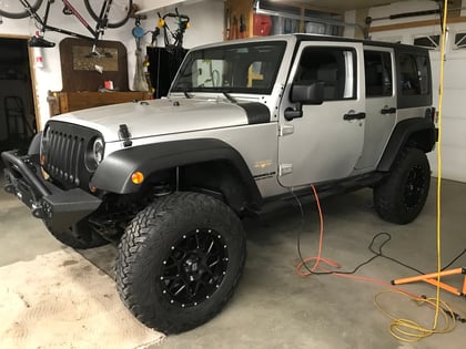 4 Inch Lifted 2010 Jeep Wrangler JK Unlimited 4WD
