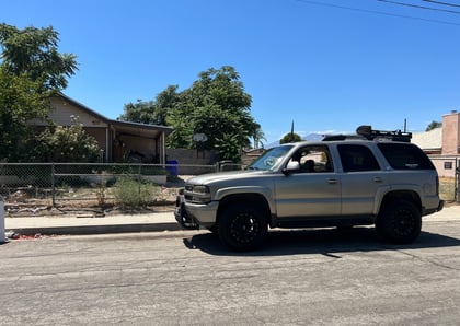 2 inch Lifted 2003 Chevy Tahoe 4WD