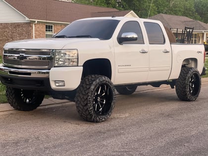 7.5 Inch Lifted 2010 Chevy Silverado 1500 4WD