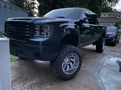 7.5 Inch Lifted 2013 GMC Sierra 1500 4WD