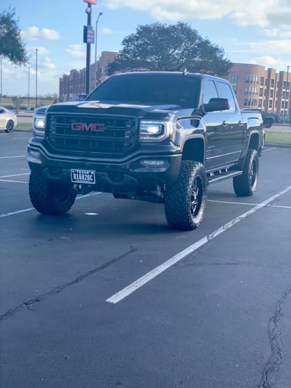 7 Inch Lifted 2017 GMC Sierra 1500 4WD