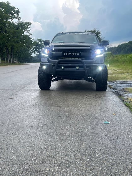 6 Inch Lifted 2014 Toyota Tundra 4WD