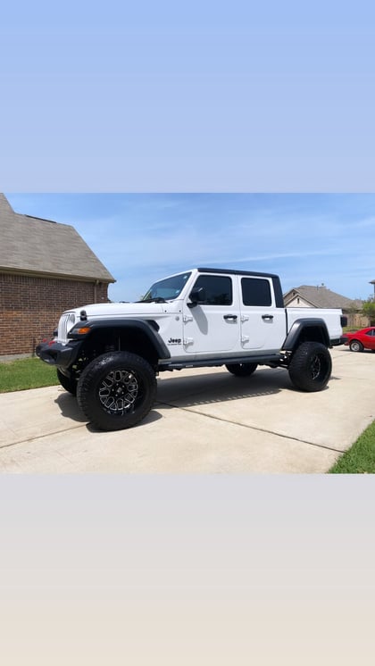6 Inch Lifted 2021 Jeep Gladiator JT 4WD