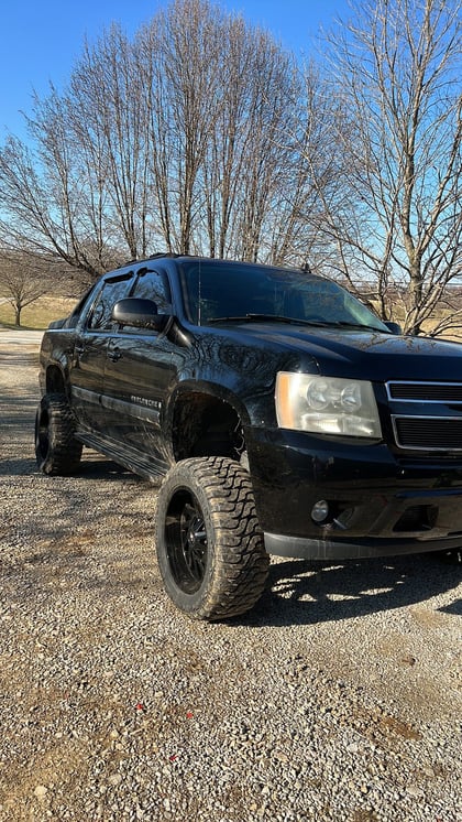 7.5 Inch Lifted 2007 Chevy Avalanche 1500 4WD