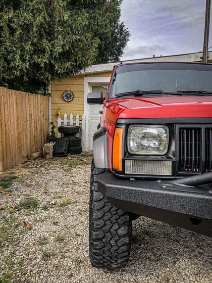 3.5 Inch Lifted 1995 Jeep Cherokee XJ 4WD