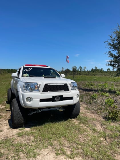 7.5 Inch Lifted 2005 Toyota Tacoma 4WD