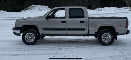 2 inch Lifted 2004 Chevy Silverado 1500 4WD