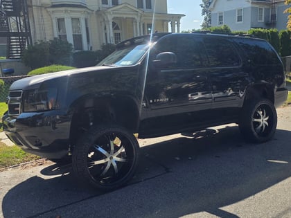 7.5 Inch Lifted 2008 Chevy Tahoe 4WD