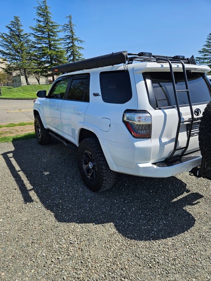 2 inch Lifted 2022 Toyota 4Runner 4WD
