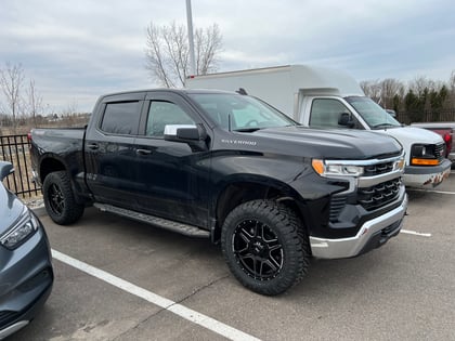 2 inch Lifted 2022 Chevy Silverado 1500 4WD