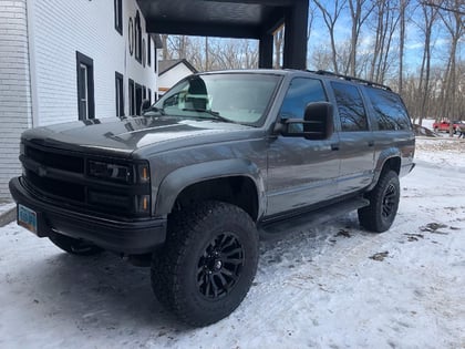 4 Inch Lifted 1999 Chevy C1500/K1500 Suburban 4WD