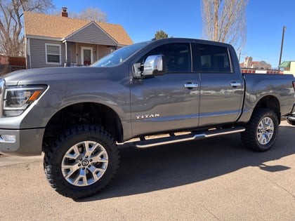 6 Inch Lifted 2021 Nissan Titan 4WD