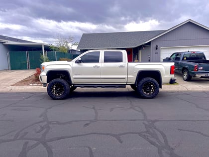 7 Inch Lifted 2014 GMC Sierra 1500 4WD