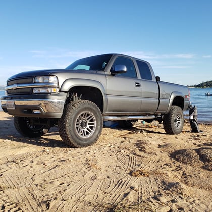 6 Inch Lifted 2001 Chevy Silverado 1500 4WD