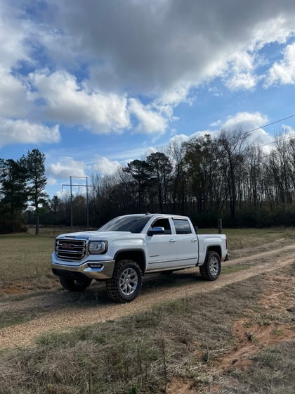 3.5 Inch Lifted 2018 GMC Sierra 1500 4WD