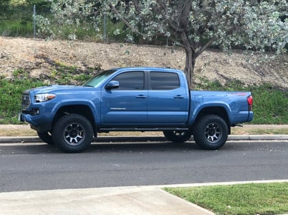 3.5 Inch Lifted 2019 Toyota Tacoma 4WD