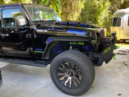 2.5 inch Lifted 2020 Jeep Gladiator JT 4WD
