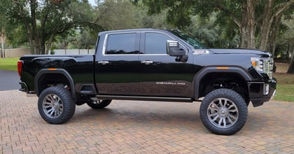 7 Inch Lifted 2023 GMC Sierra 2500 HD 4WD