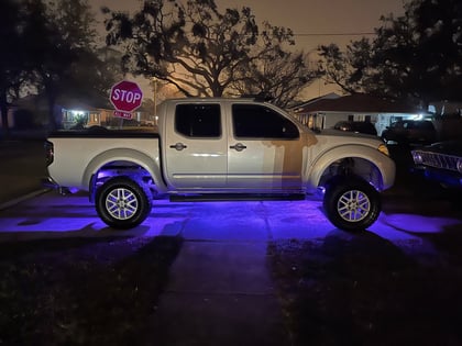 6 Inch Lifted 2014 Nissan Frontier RWD