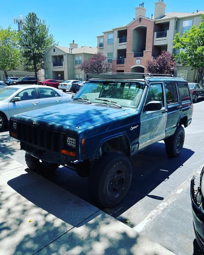 4.5 Inch Lifted 1998 Jeep Cherokee XJ 4WD