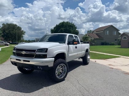 7.5 Inch Lifted 2006 Chevy Silverado 1500 4WD