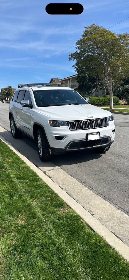 2.5 inch Lifted 2017 Jeep Grand Cherokee 2WD
