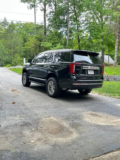 3.5 Inch Lifted 2021 GMC Yukon 4WD