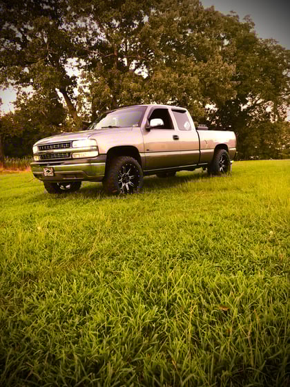 4.5 Inch Lifted 1999 Chevy Silverado 1500 2WD
