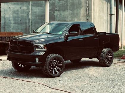 4 Inch Lifted 2014 Ram 1500 4WD