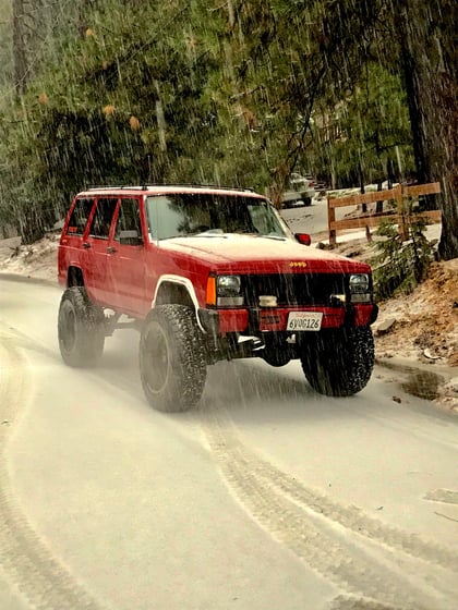6 Inch Lifted 1989 Jeep Cherokee XJ 4WD