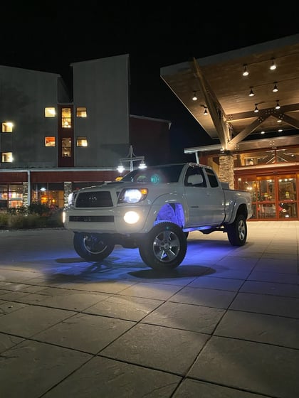 6 Inch Lifted 2009 Toyota Tacoma 4WD