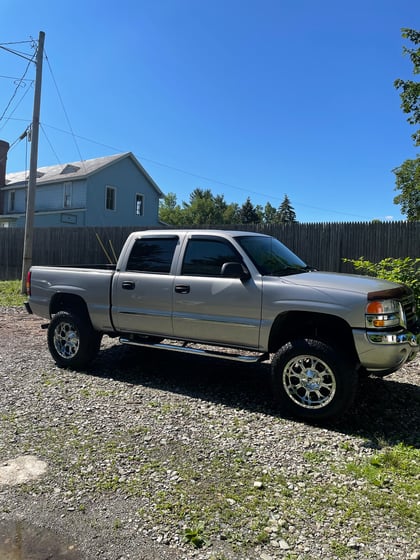 6 Inch Lifted 2005 GMC Sierra 1500 4WD