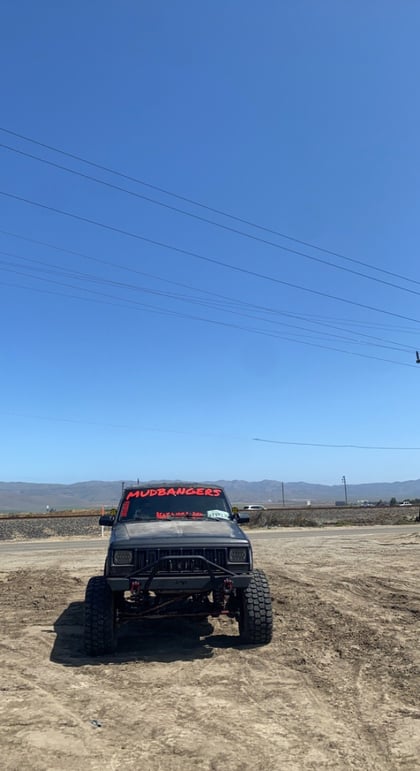6 Inch Lifted 1990 Jeep Cherokee XJ 4WD