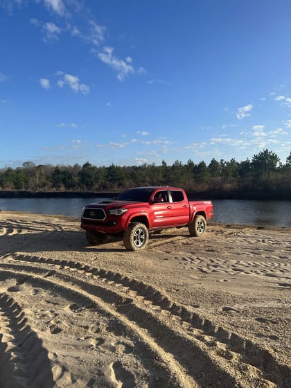 3.5 Inch Lifted 2018 Toyota Tacoma 4WD
