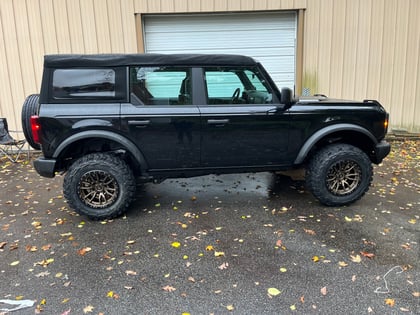 2 inch Lifted 2022 Ford Bronco 4WD