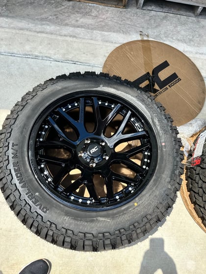 2.5 inch Lifted 2023 Jeep Wrangler JL Unlimited 4WD