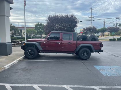 3.5 Inch Lifted 2021 Jeep Gladiator JT 4WD