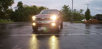 2.5 inch Lifted 2003 GMC Sierra 1500 4WD