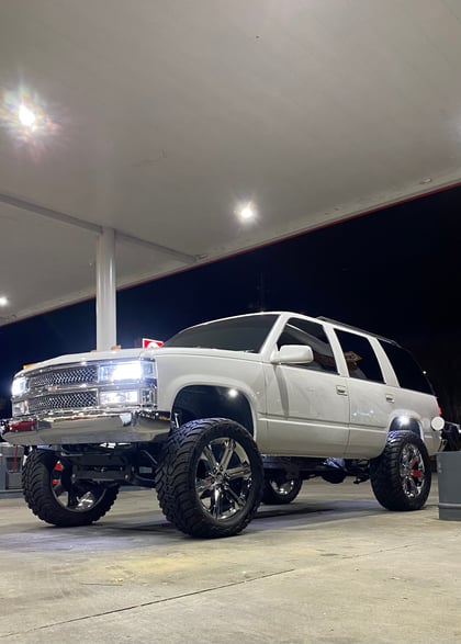 6 Inch Lifted 1998 Chevy Tahoe 4WD