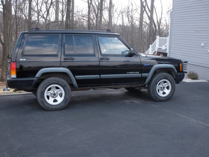 1 inch Lifted 1998 Jeep Cherokee 4WD