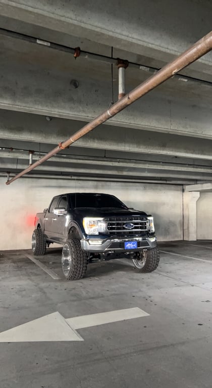 7.5 Inch Lifted 2021 Ford F-150 4WD
