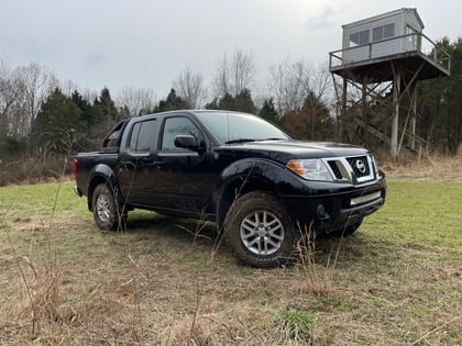 2.5 inch Lifted 2019 Nissan Frontier 4WD