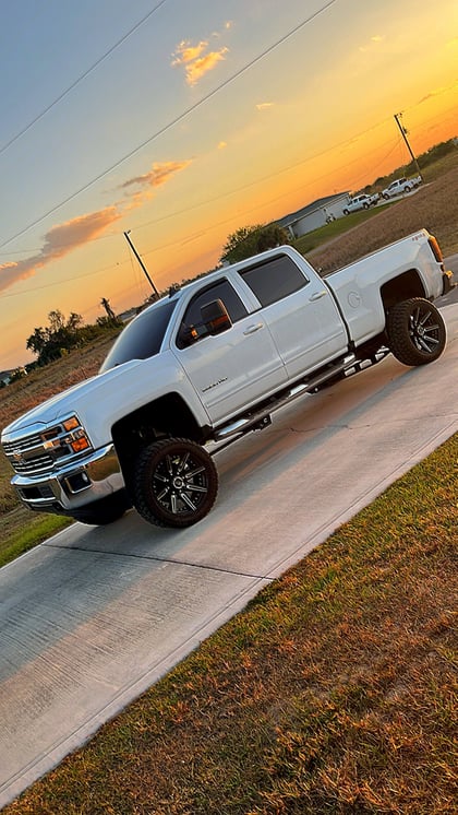 7 Inch Lifted 2016 Chevy Silverado 2500 HD 4WD