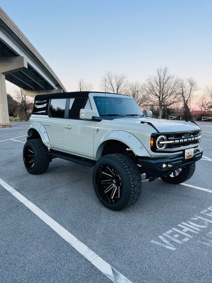 7 Inch Lifted 2023 Ford Bronco 4WD